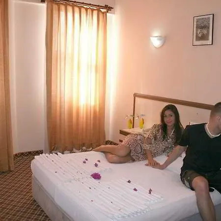 Hotel Tuvanna 3*